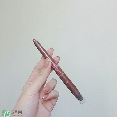 上班族用什么化妆品好 办公室化妆包里带什么好